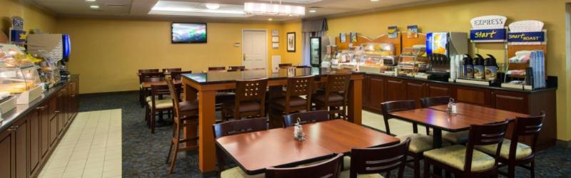 Express & Philadelphia - By Ihg 2*