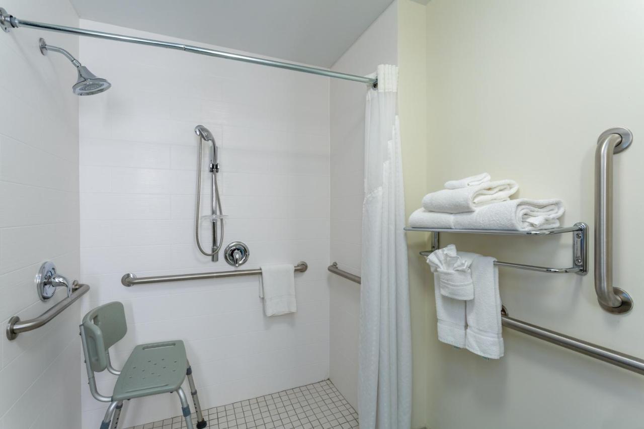 Hotel Express & Philadelphia - By Ihg