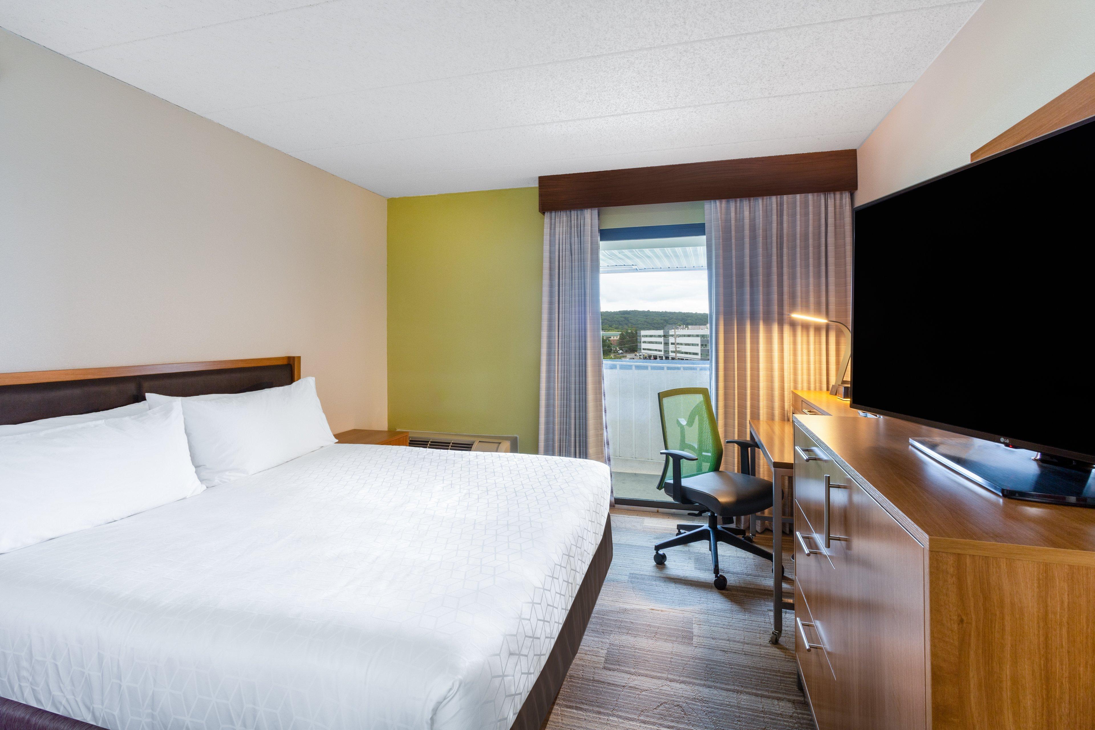 Express & Philadelphia - By Ihg King of Prussia